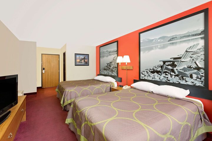 Room 5 of 13