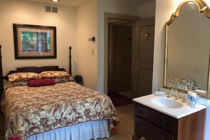 Room 18 of 61