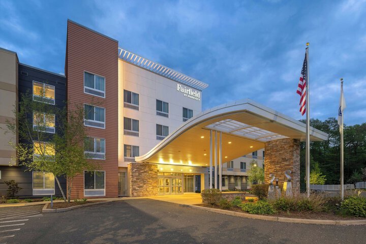 Fairfield Inn & Suites Springfield Northampton / Amherst