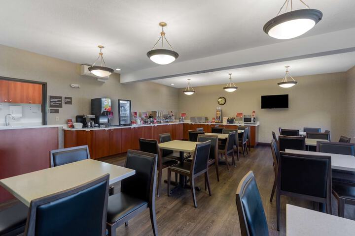 Best Western Plus Park Place Inn & Suites