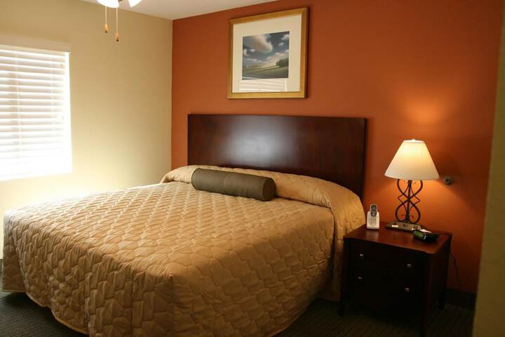 Room 8 of 34