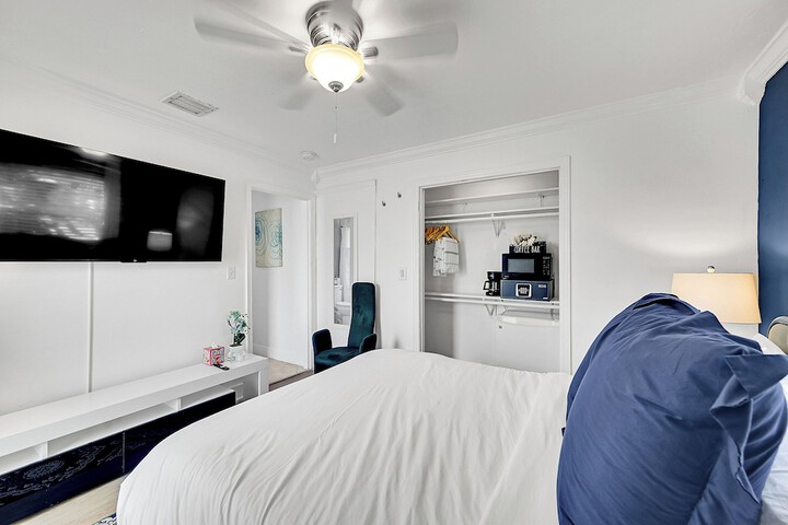 Inn on the Drive ( Adults Only)