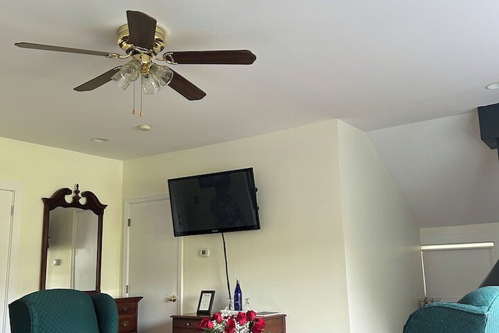 Room 66 of 142