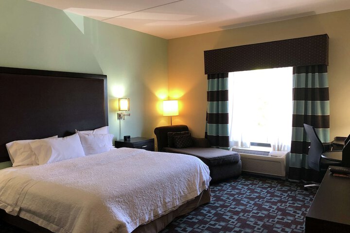 Room 28 of 54