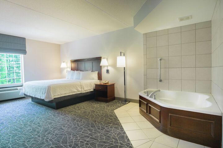 Room 30 of 47