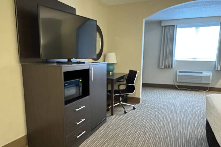 Room 55 of 76