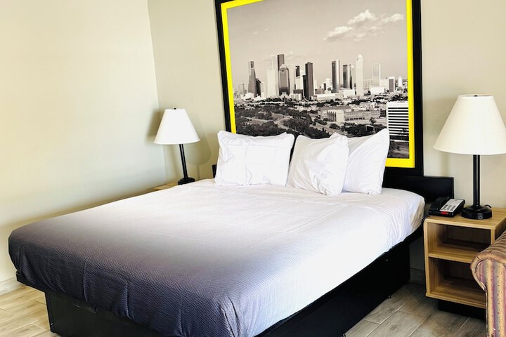 Super 8 by Wyndham Corpus Christi