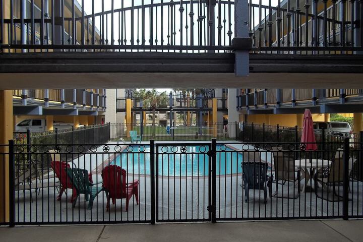 Pool 9 of 66