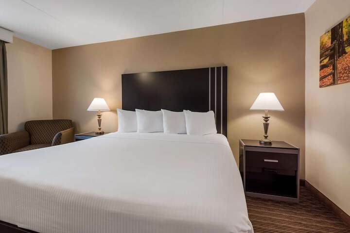 Room 21 of 36