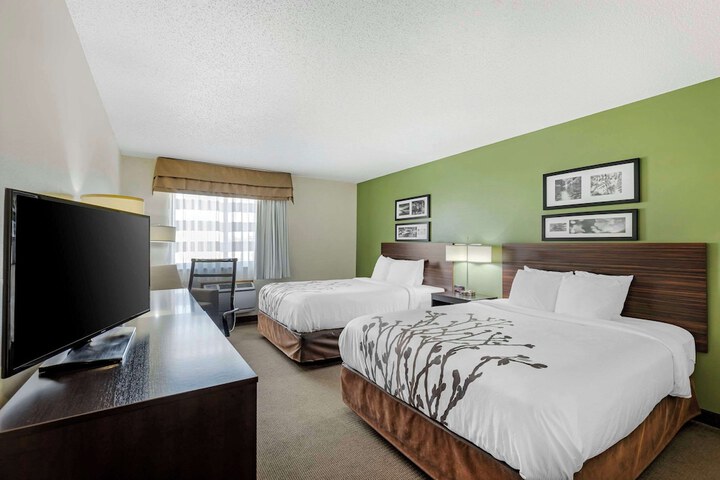 Sleep Inn & Suites Charles City