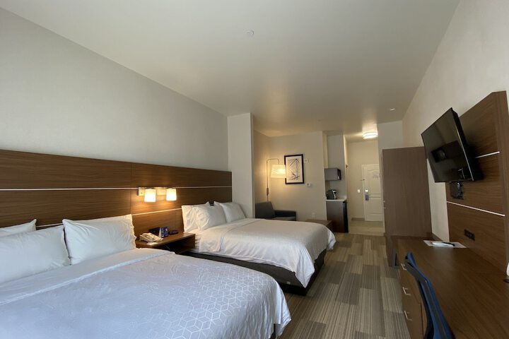 Room 14 of 42