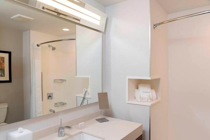 Courtyard by Marriott Cleveland Elyria