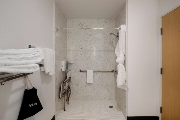 Room 14 of 31