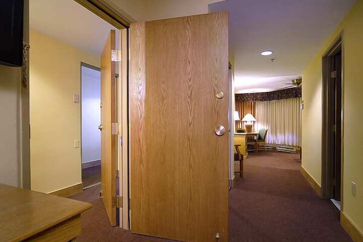 Room 39 of 87