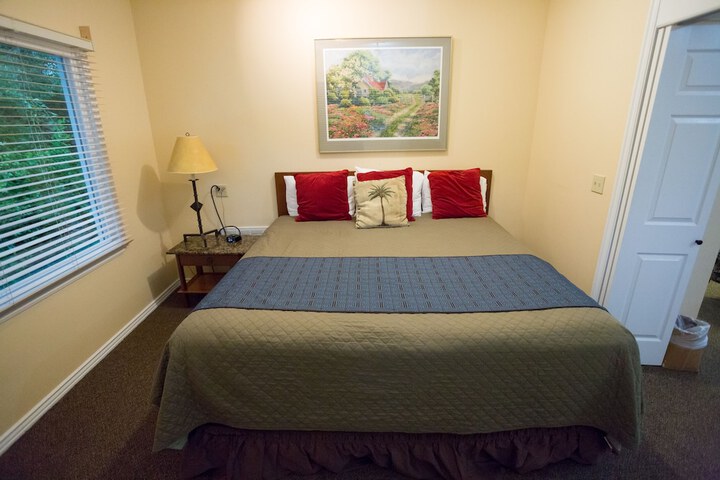 Room 106 of 187
