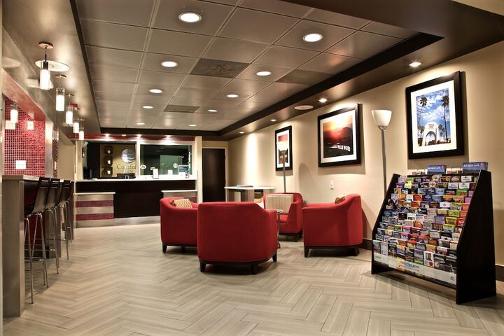 Hotel Interior 6 of 40