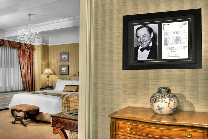 Room 27 of 79