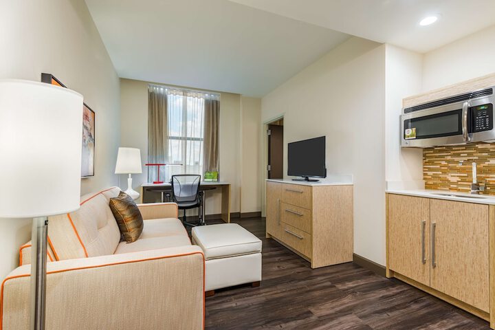 Room 19 of 39