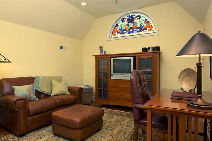 Room 11 of 43