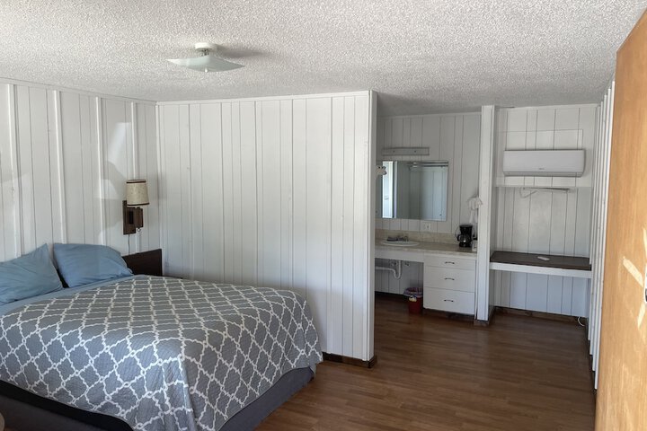 Room 10 of 44