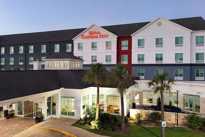 Hotel 2 of 27