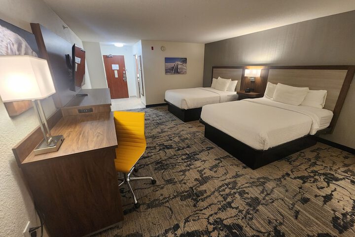 La Quinta Inn & Suites by Wyndham Milwaukee SW New Berlin