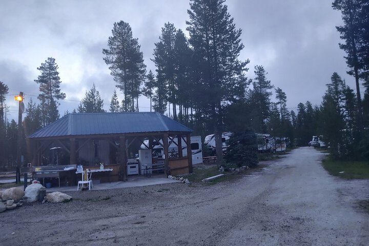 Blue River Cabins Campground & RV Park