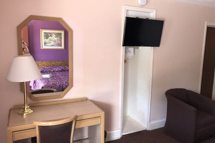 Budget Inn