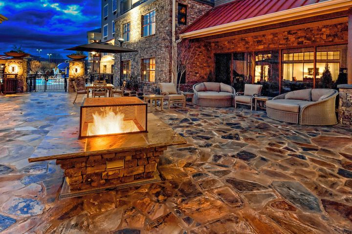 Terrace/Patio 40 of 43