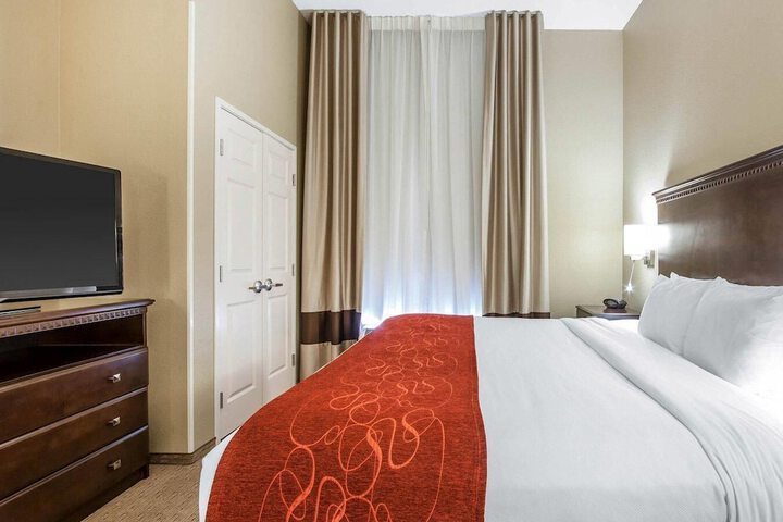 Comfort Suites Marietta - Parkersburg