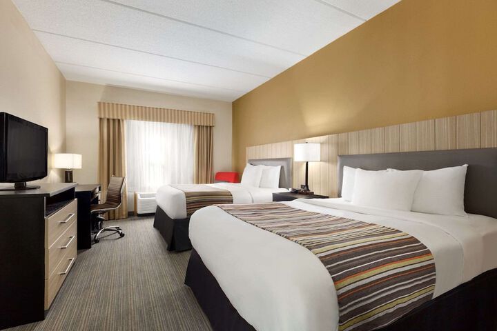 Room 12 of 18