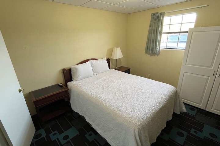 Room 18 of 20