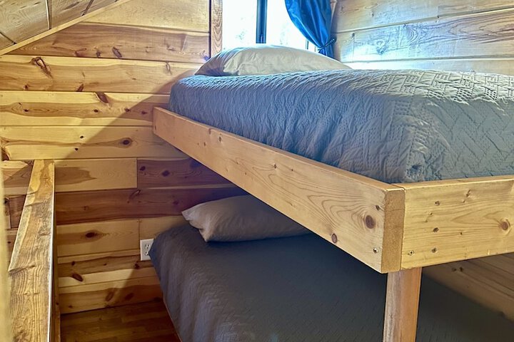 Mountain View Lodge & Cabins