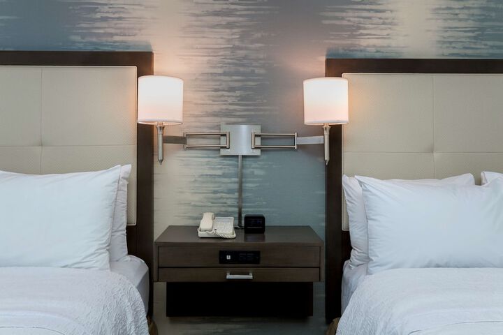 Room 17 of 37
