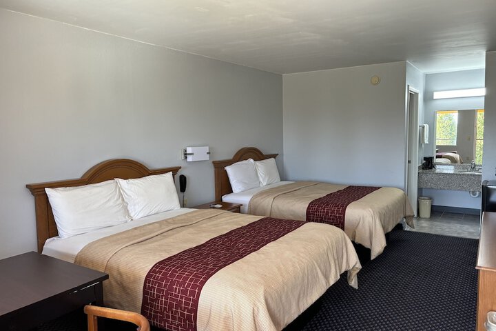 Clairmont Inn