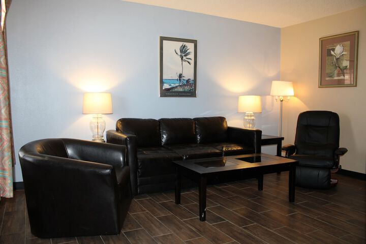 Room 18 of 32