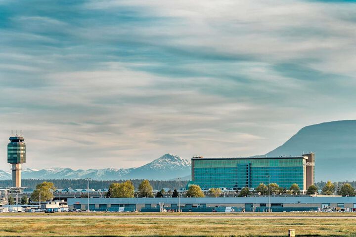 Fairmont Vancouver Airport In-Terminal Hotel