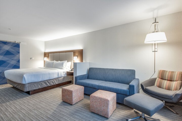 Room 30 of 52