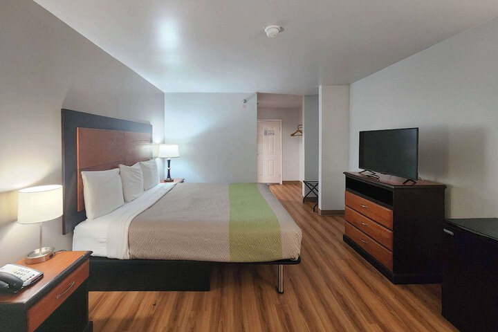 Room 15 of 39