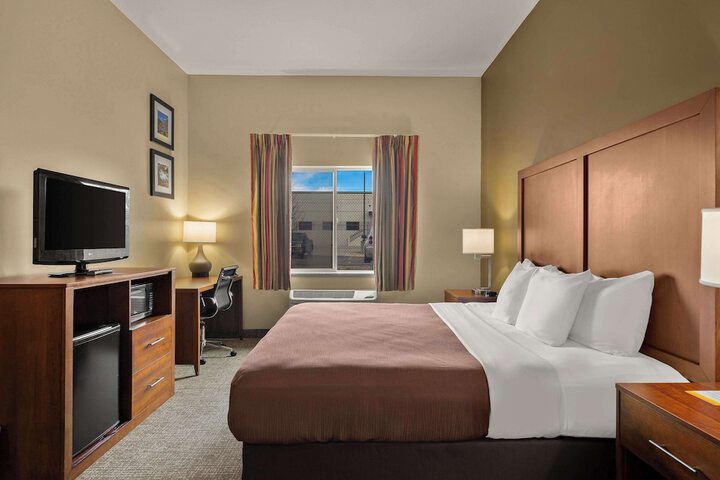 Room 30 of 83