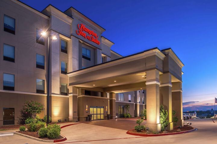 Hotel 6 of 67