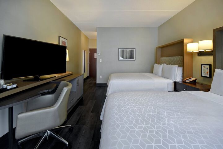 Room 48 of 170