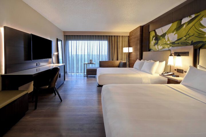 Room 35 of 103
