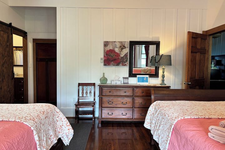 Hilo Bay Oceanfront B & B