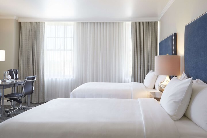Redmont Hotel Birmingham Curio Collection by Hilton