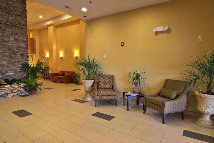 Hotel Interior 9 of 38