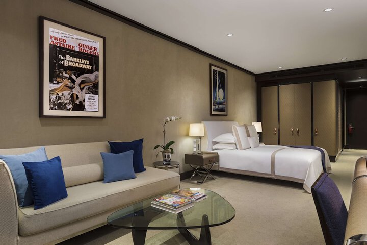 Room 47 of 70