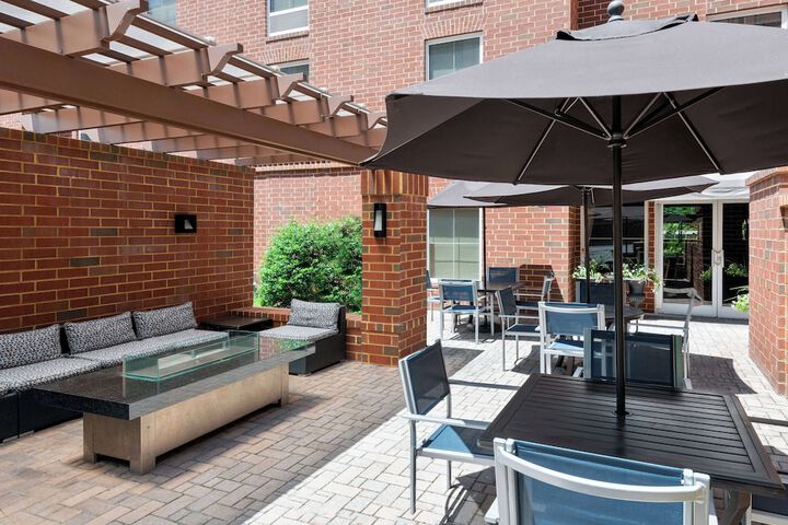 Terrace/Patio 38 of 40