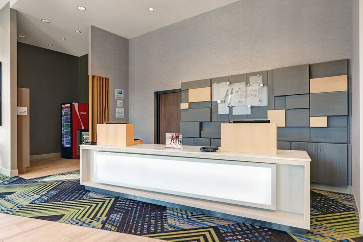 Holiday Inn Express Kingston West by IHG