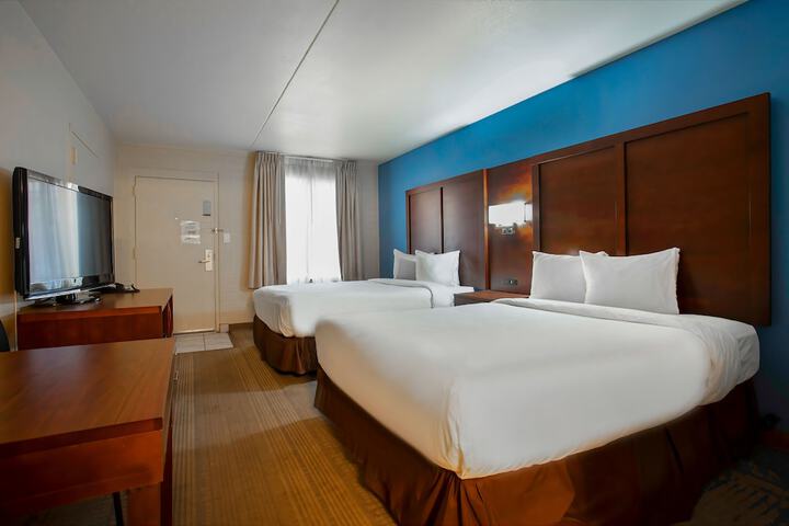 Room 30 of 35
